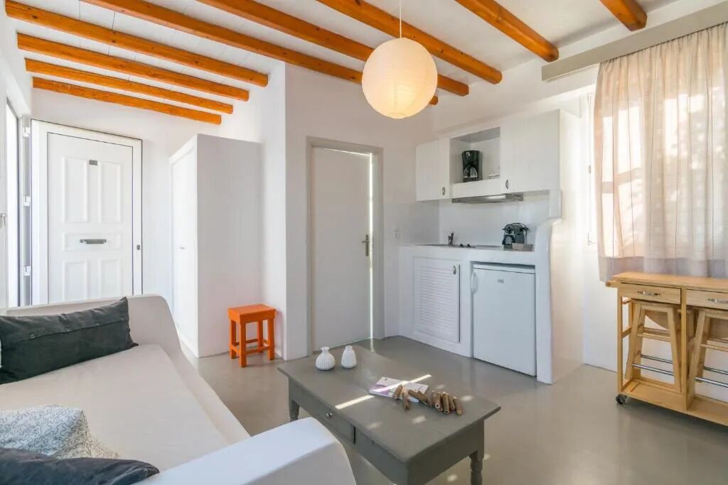 Photo of Bedroom in Adamas