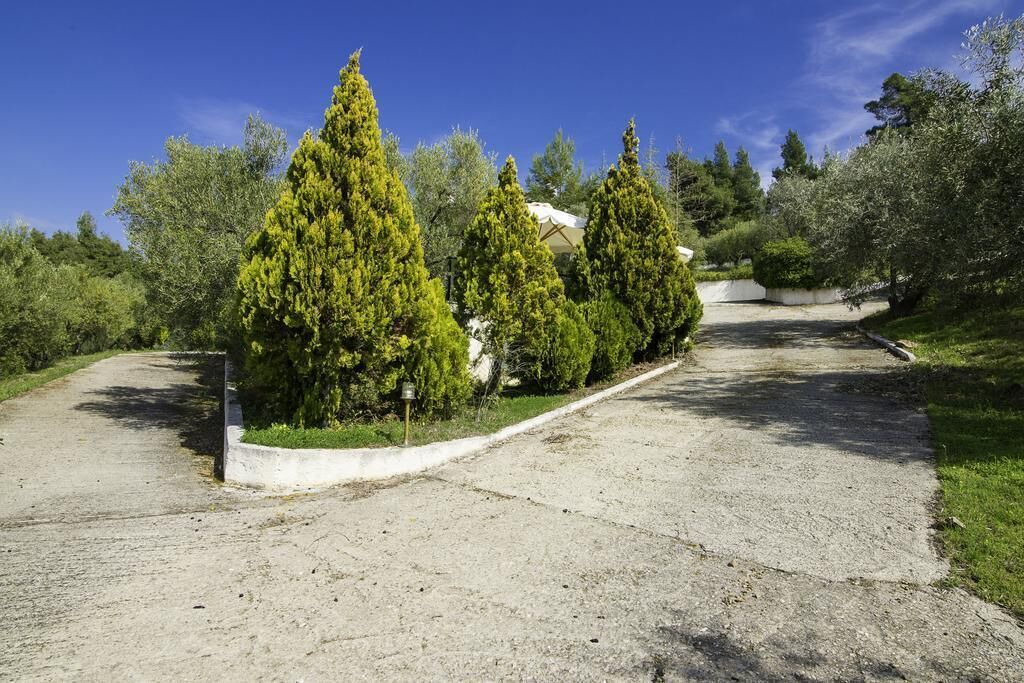 Photo of Outdoor in Paradhisos