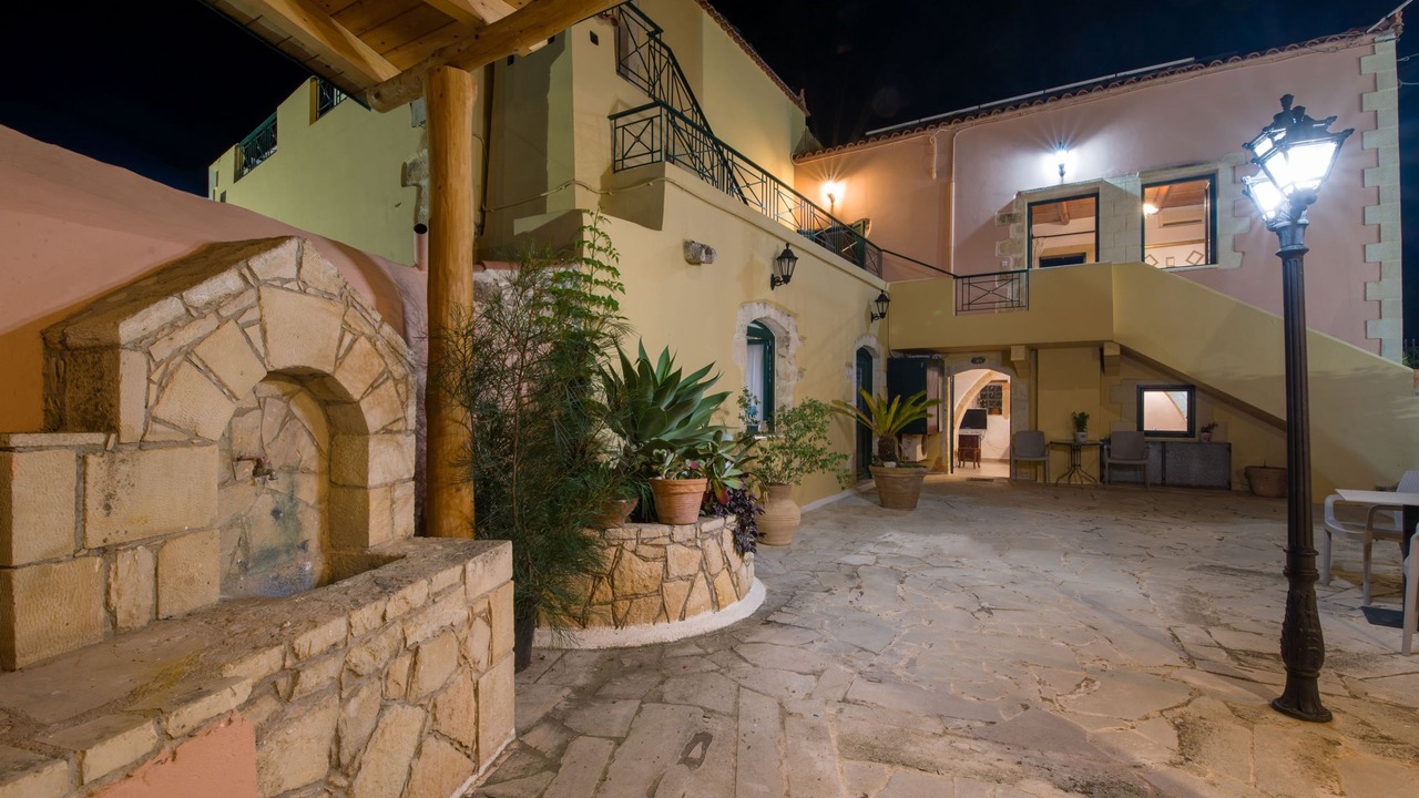 Photo of Patio Balcony in Chorafakia