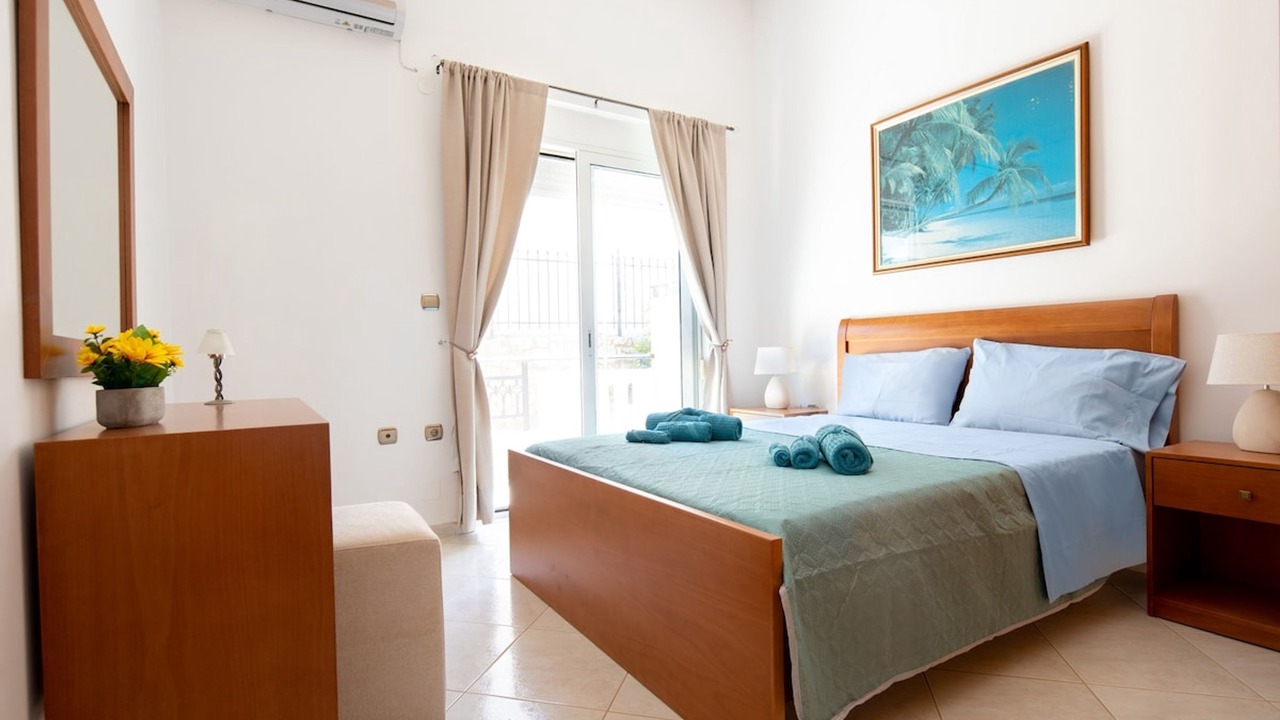 Photo of Bedroom in Makhairoi