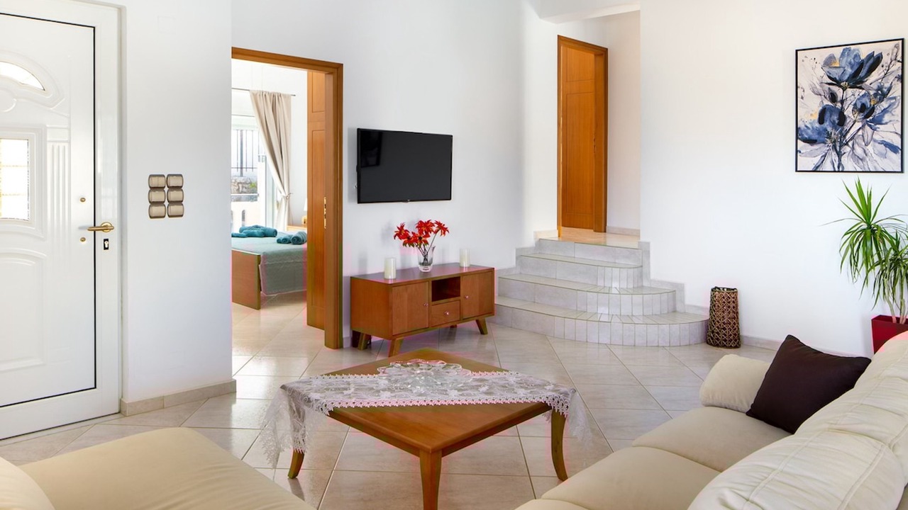 Photo of Livingroom in Makhairoi