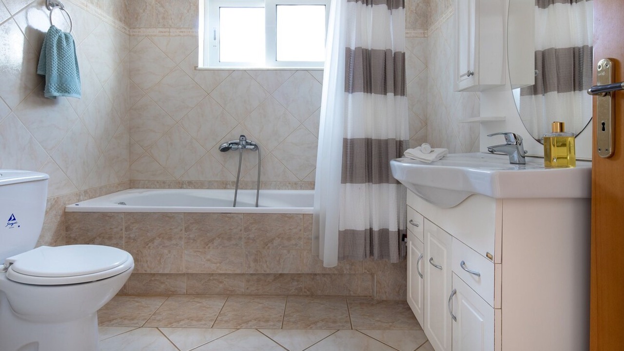 Photo of Bathroom in Makhairoi