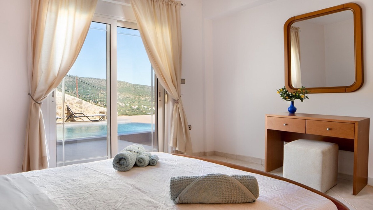 Photo of Bedroom in Makhairoi
