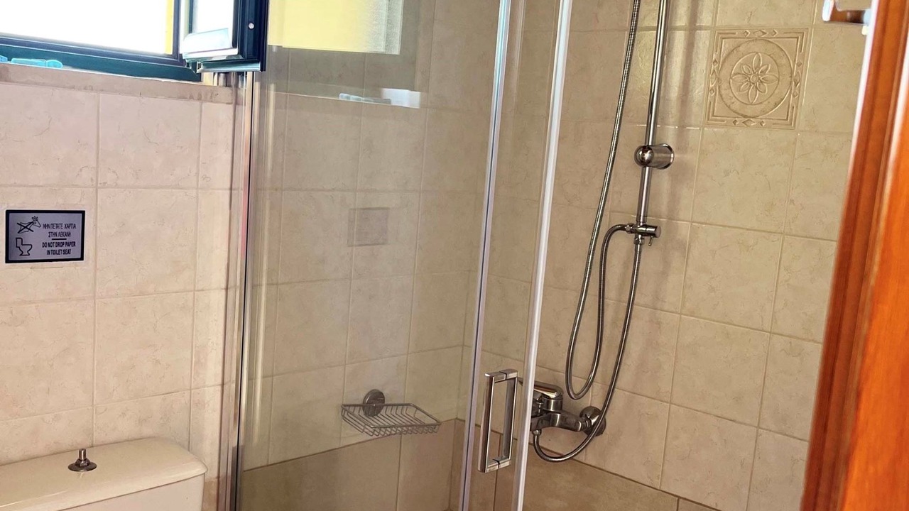 Photo of Bathroom in Chorafakia
