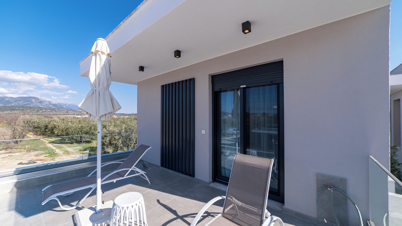 Photo of Patio Balcony in Paralia Ofryniou