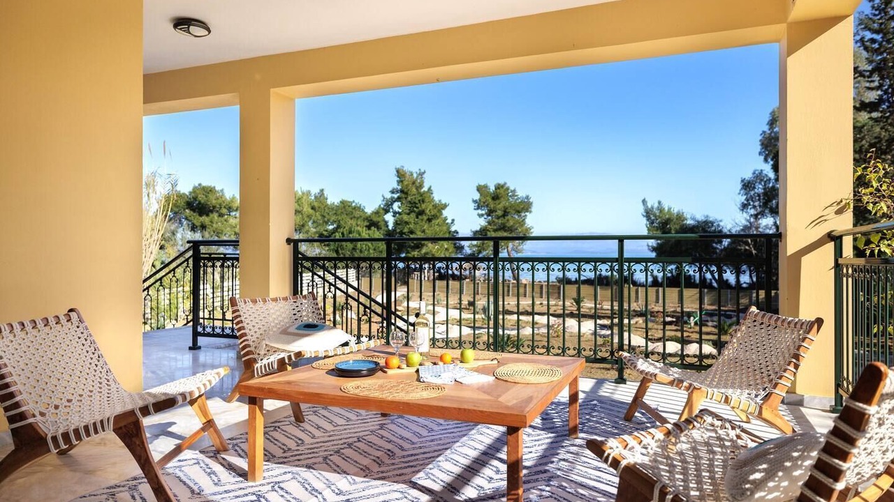 Photo of Patio Balcony in Molos