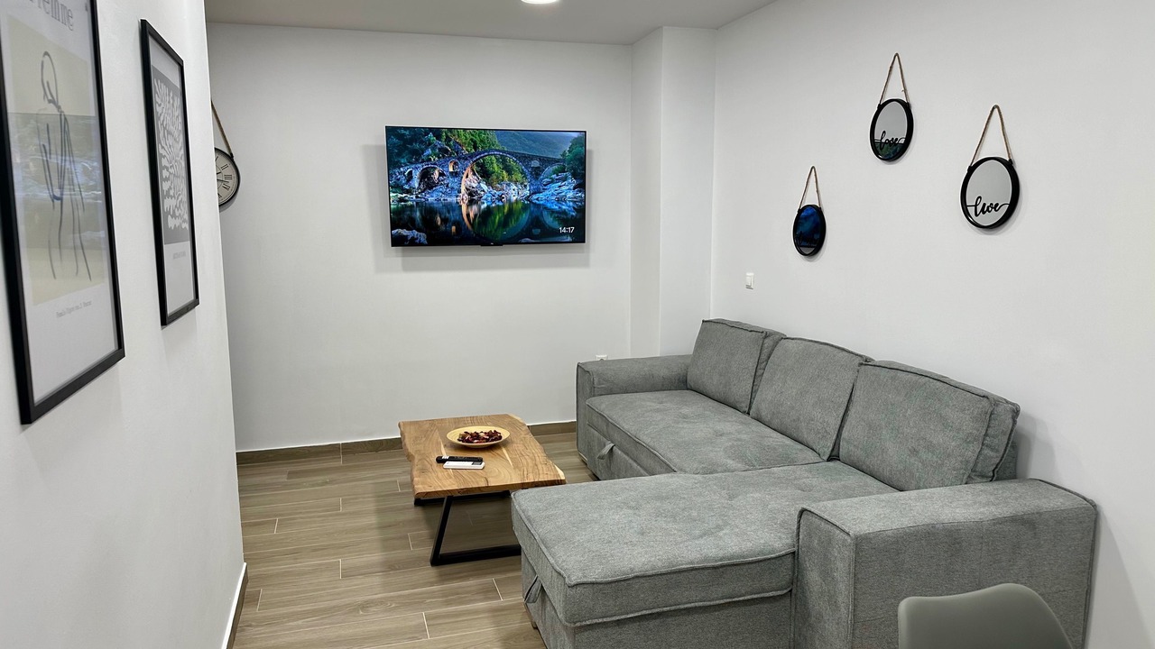 Photo of Livingroom in Exarhia