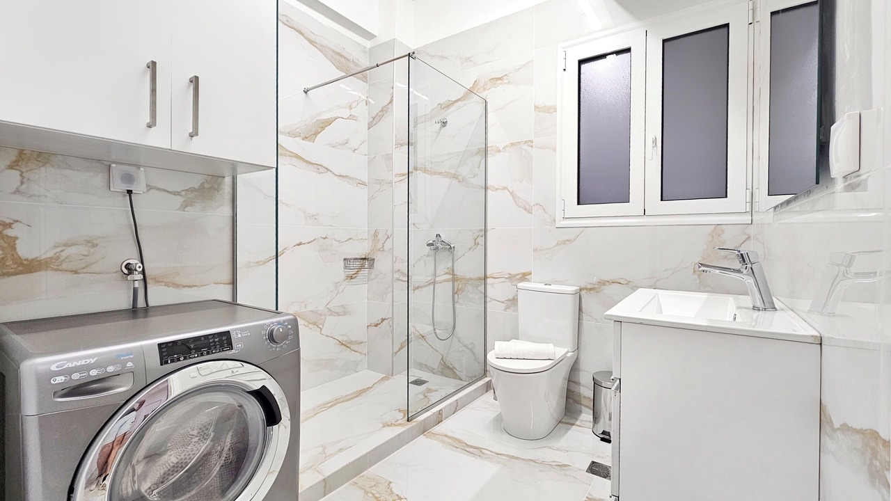 Photo of Bathroom in Attiki