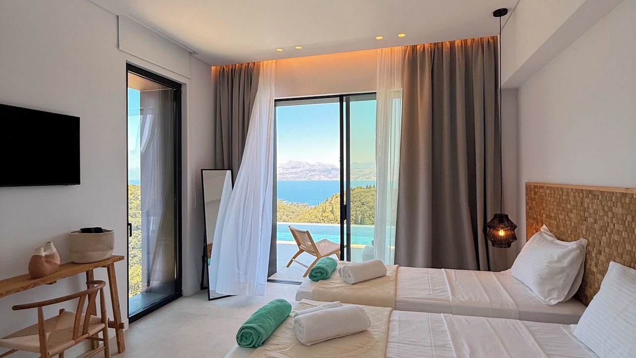 Photo of Bedroom in Petaleia