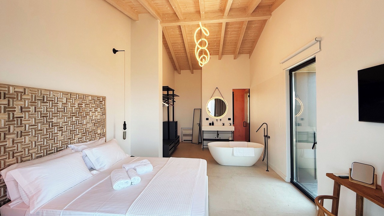 Photo of Bedroom in Petaleia