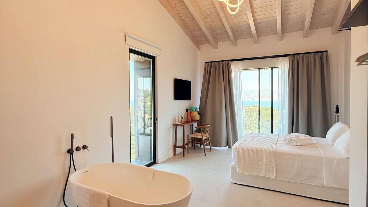 Photo of Bedroom in Petaleia