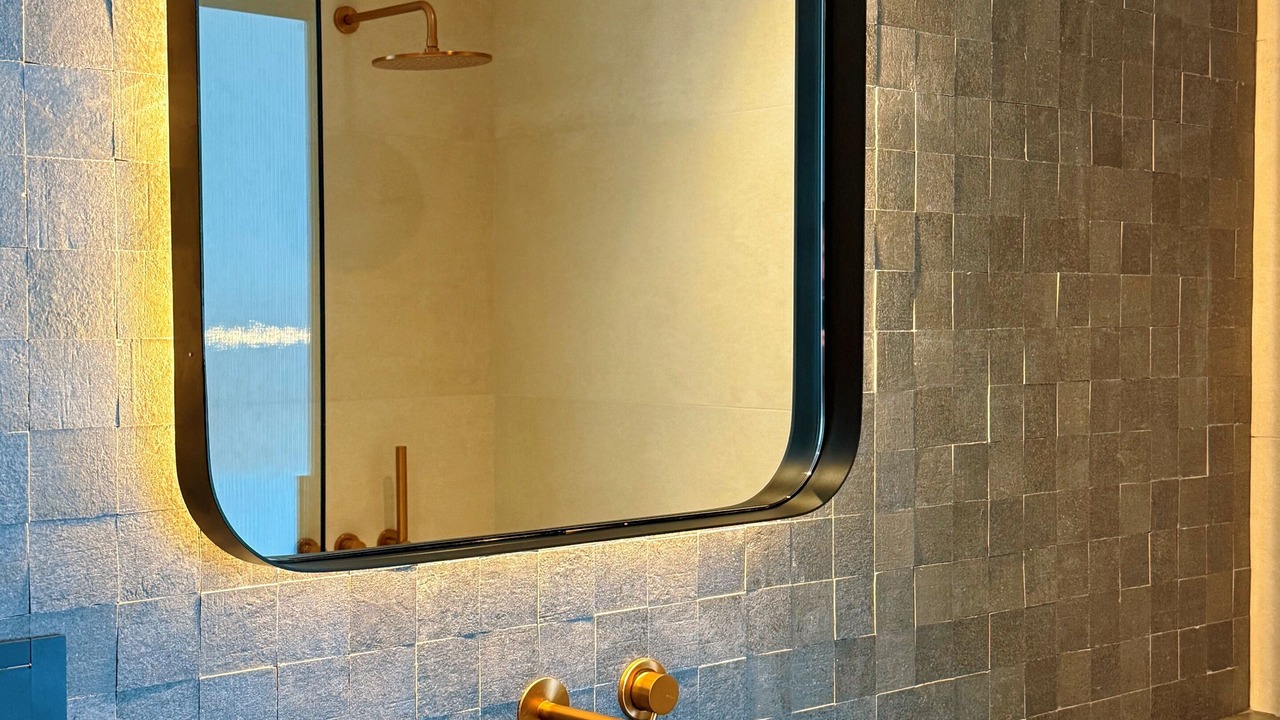 Photo of Bathroom in Petaleia