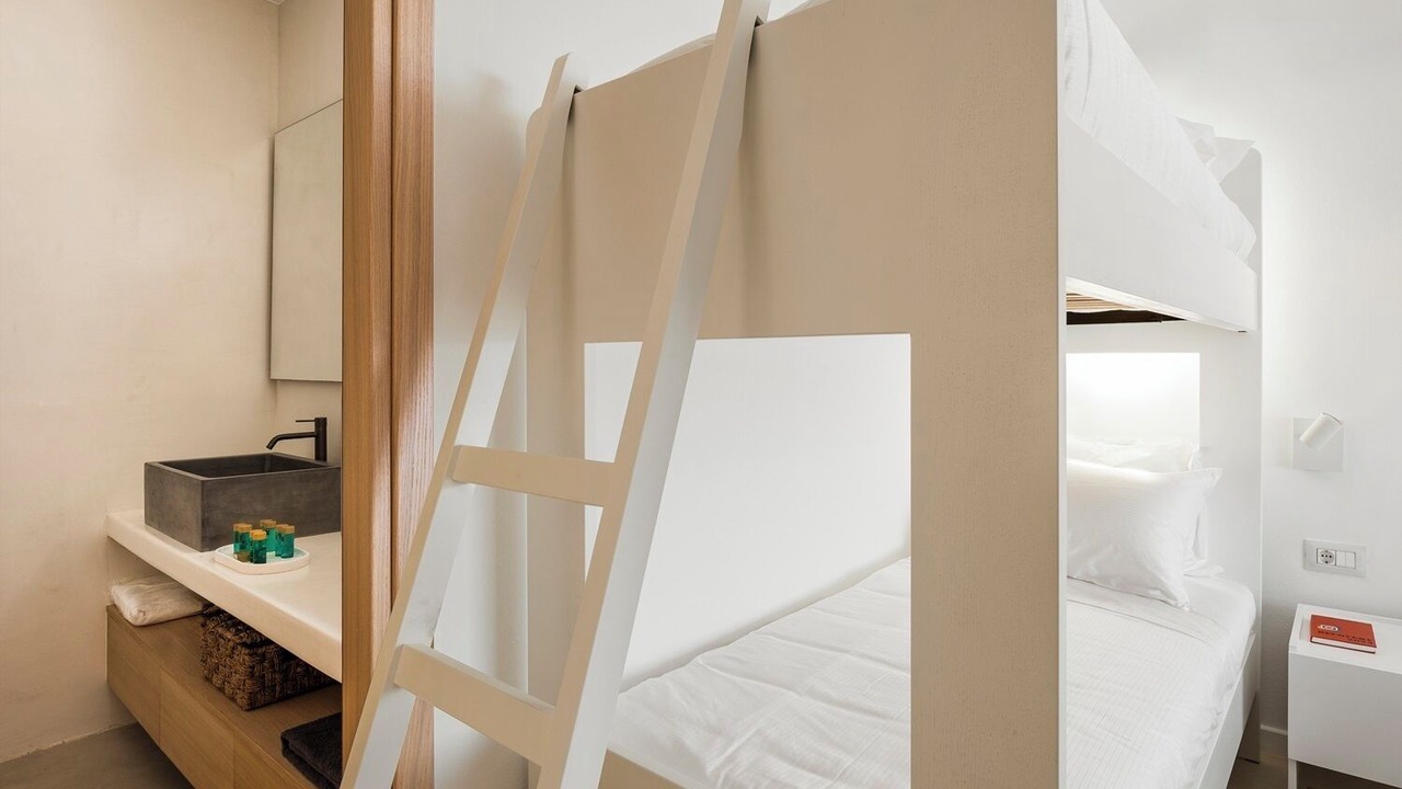 Photo of Bedroom in Kea