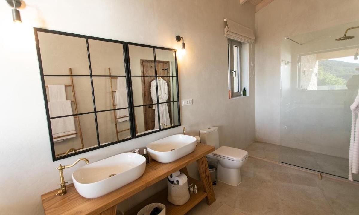 Photo of Bathroom in Parga