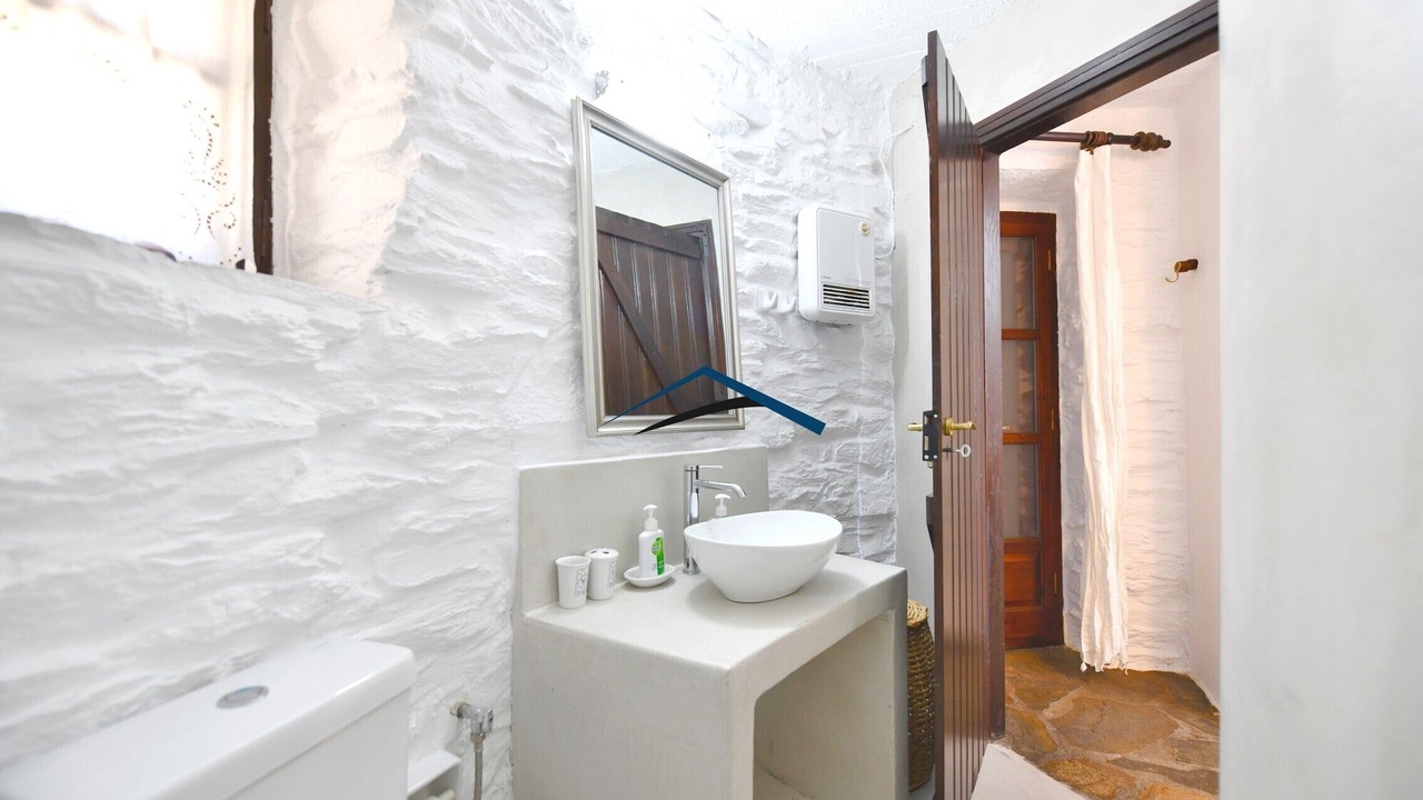 Photo of Bathroom in Koundouros