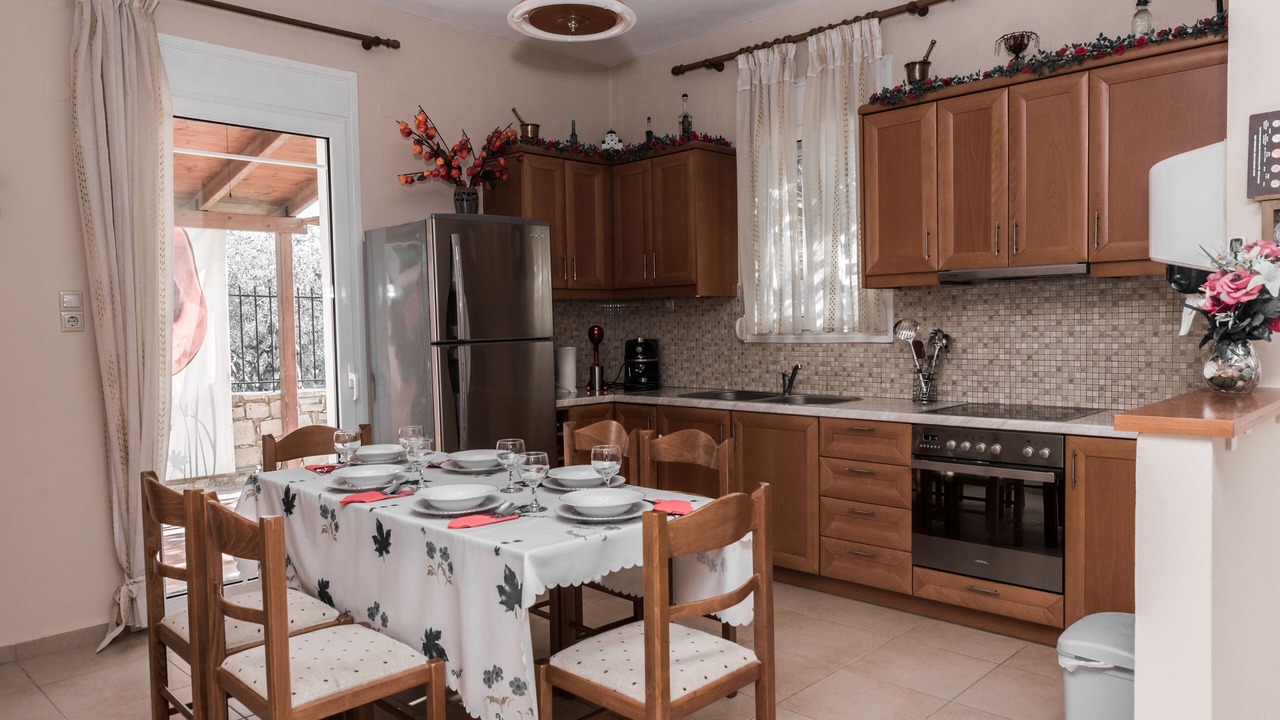 Photo of Kitchen in Petrokefalion