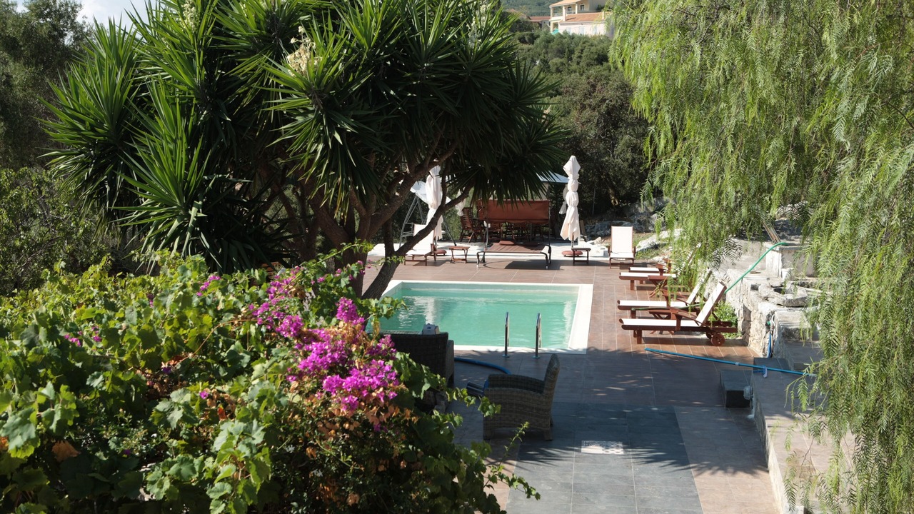 Photo of Outdoor in Tselendata