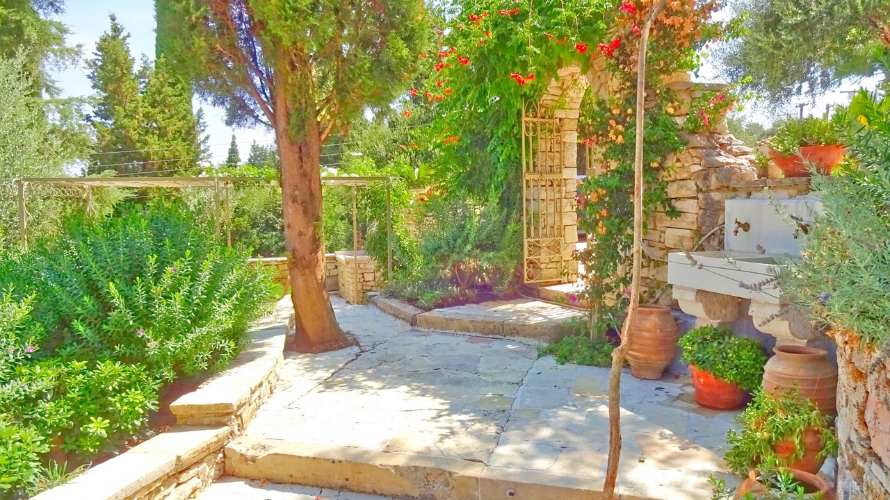 Photo of Outdoor in Kastania