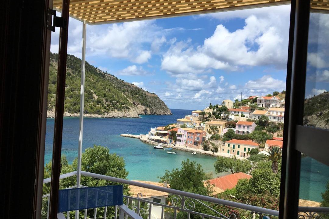 Photo of Patio Balcony in Frourion