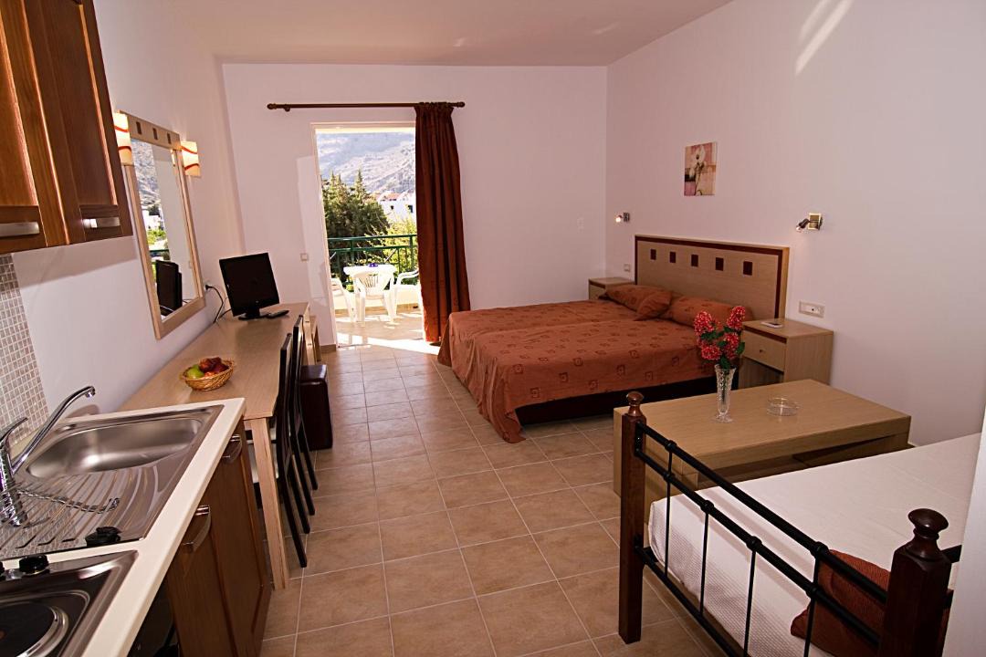 Photo of Others in Pefkos