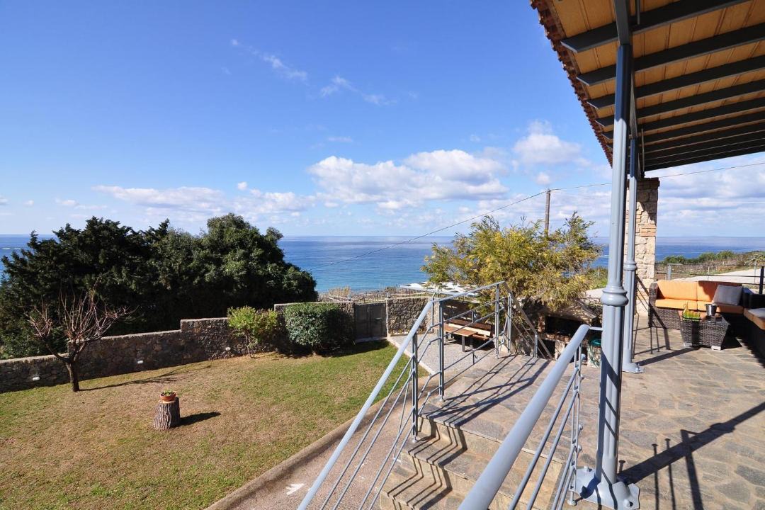 Photo of Patio Balcony in Paramonas