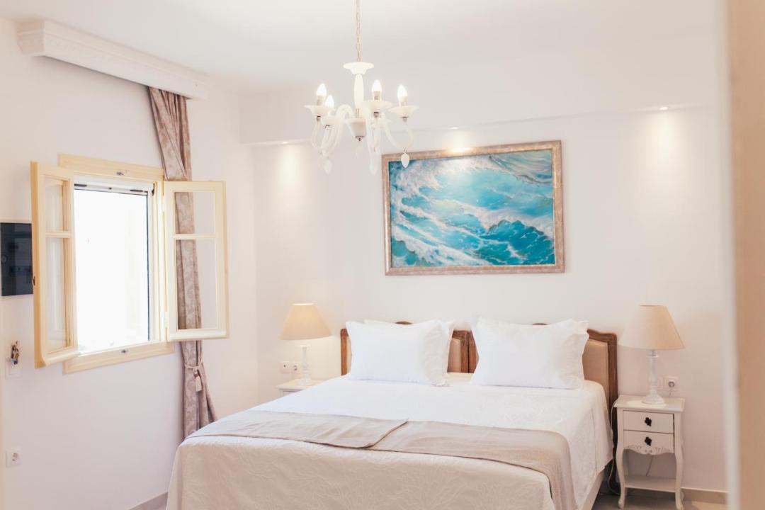 Photo of Bedroom in Adamas