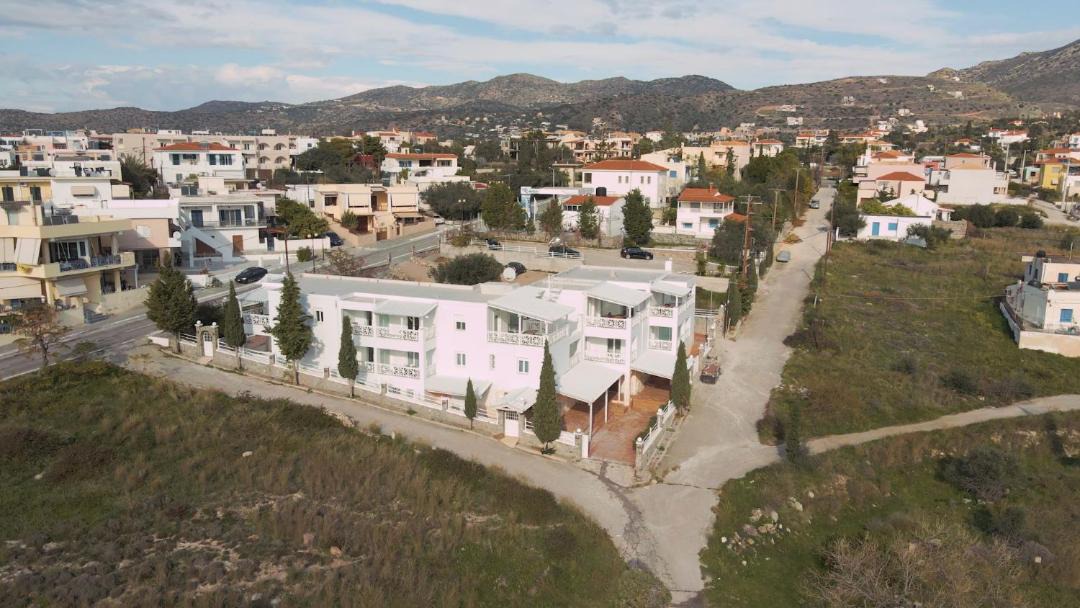 Photo of Buildings in Perdhika