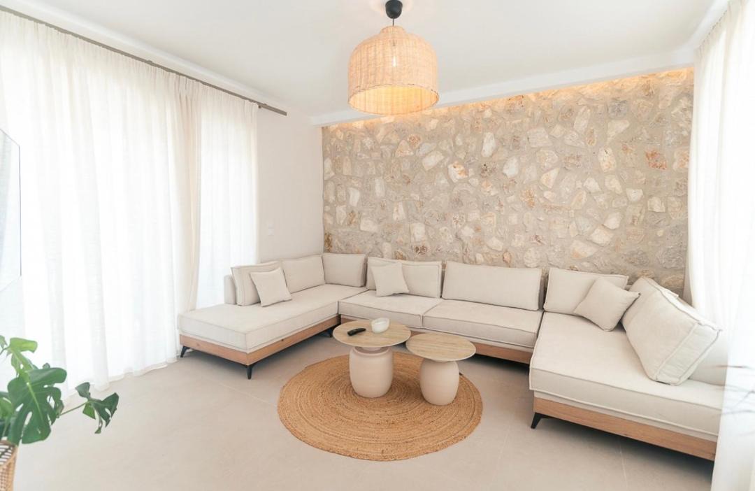 Photo of Livingroom in Tingaki