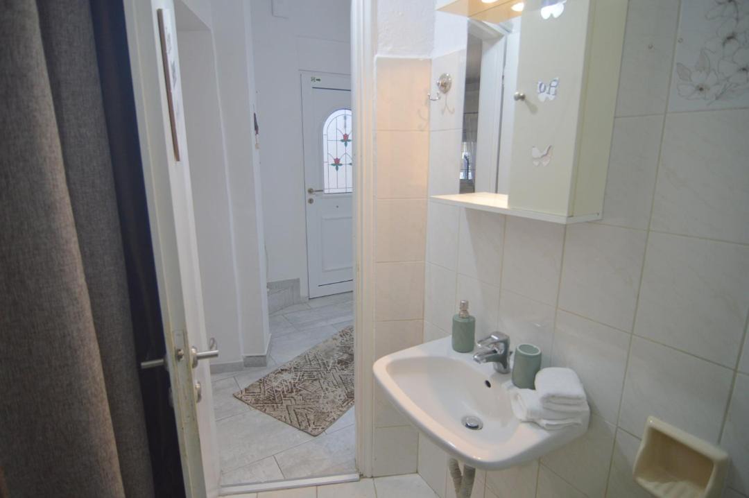 Photo of Bathroom in Kastoria