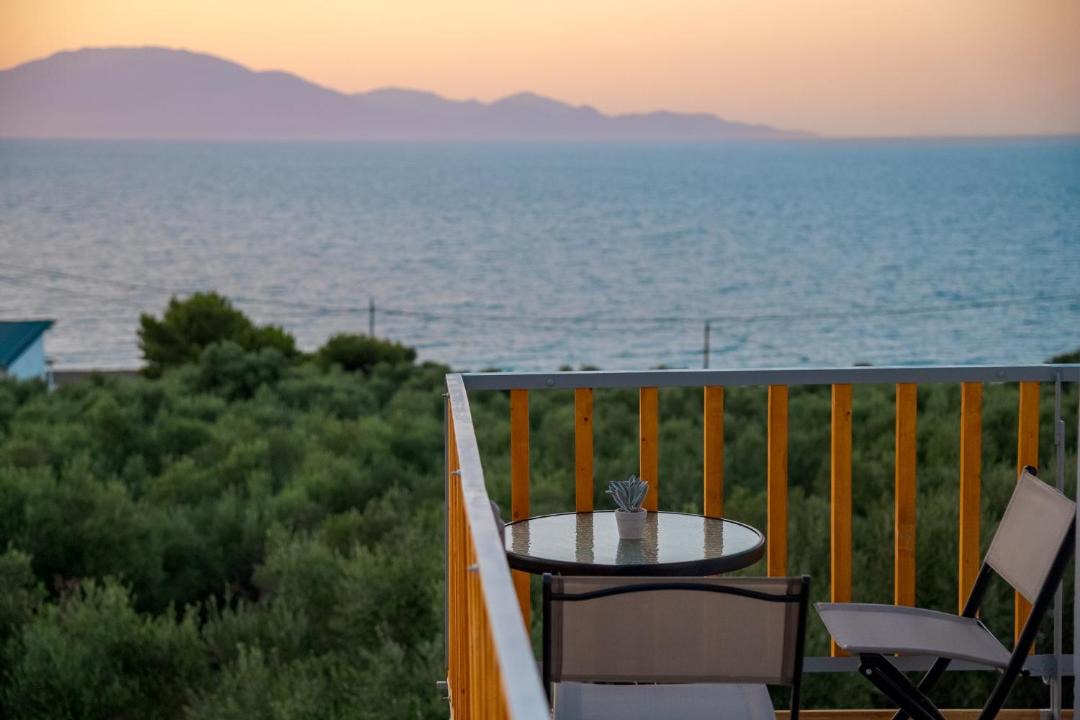 Photo of Patio Balcony in Tragaki