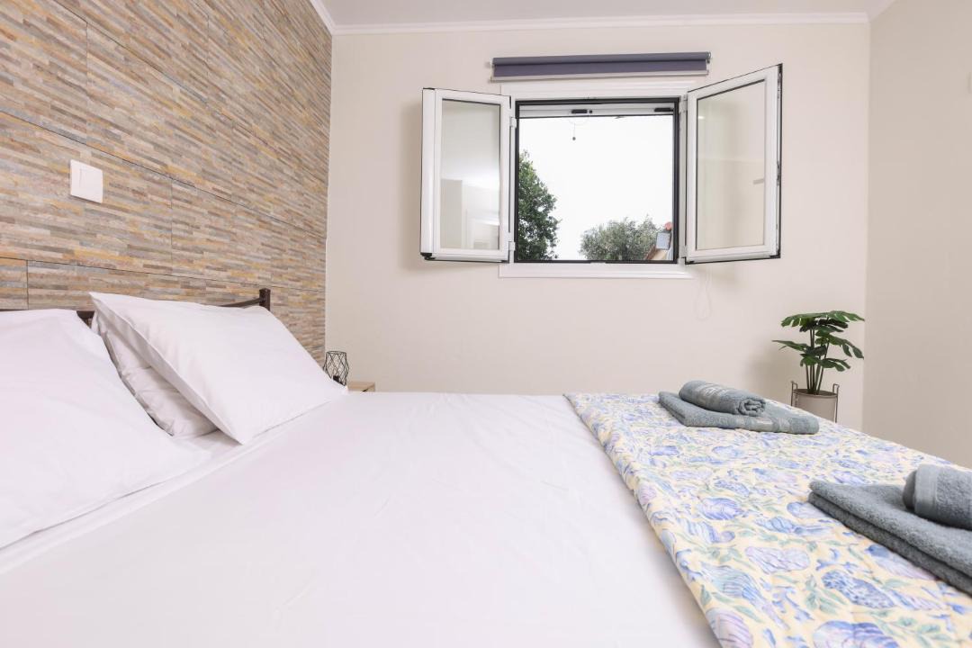 Photo of Bedroom in Viros