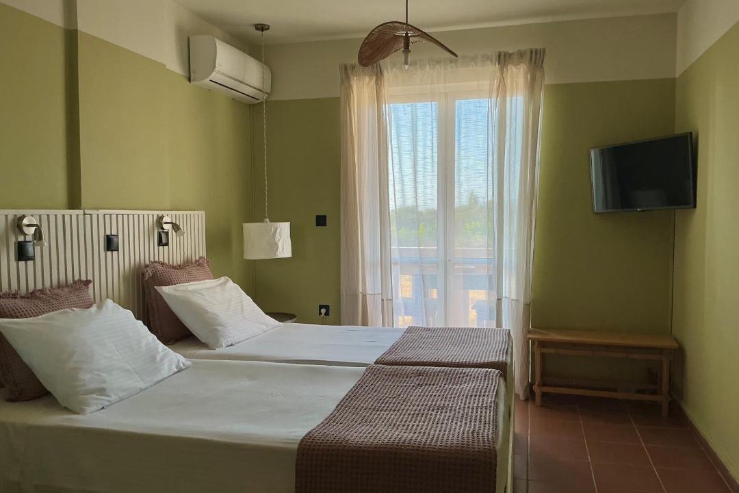 Photo of Bedroom in Marmari
