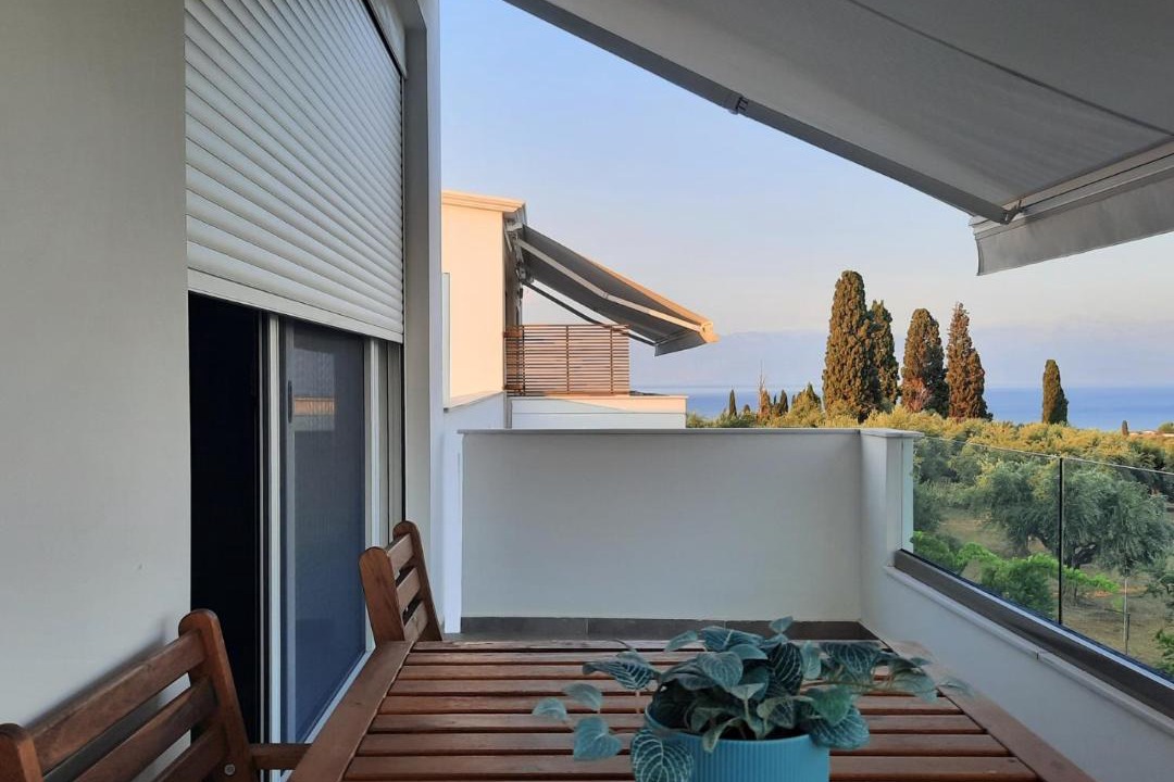 Photo of Patio Balcony in Neratzia