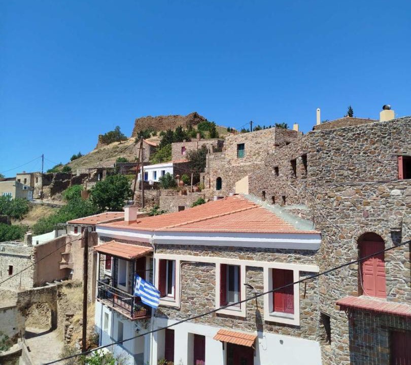 Photo of Buildings in Volissos