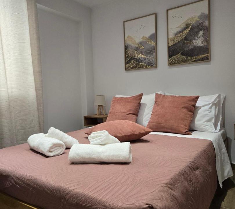 Photo of Bedroom in Petaleia