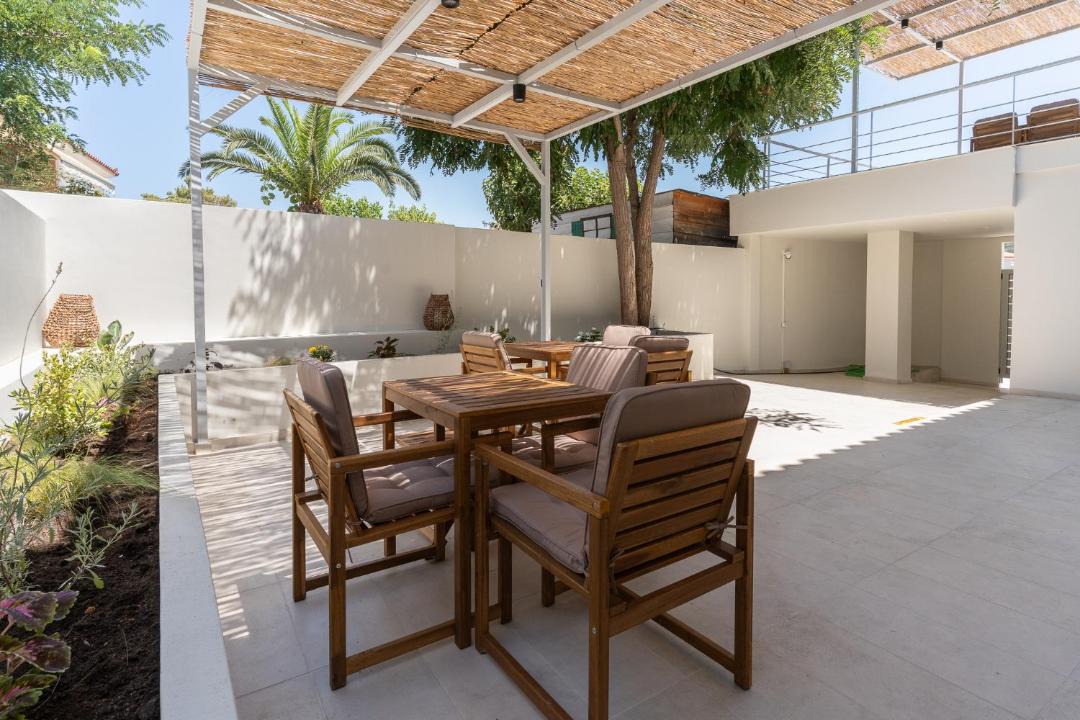 Photo of Patio Balcony in Foinikounta