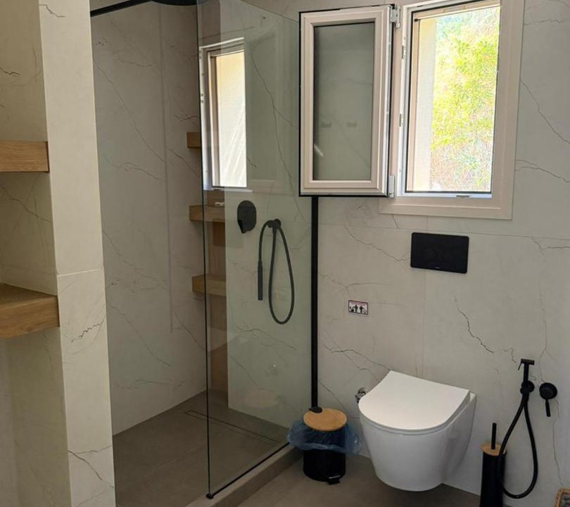 Photo of Bathroom in Karpenisi