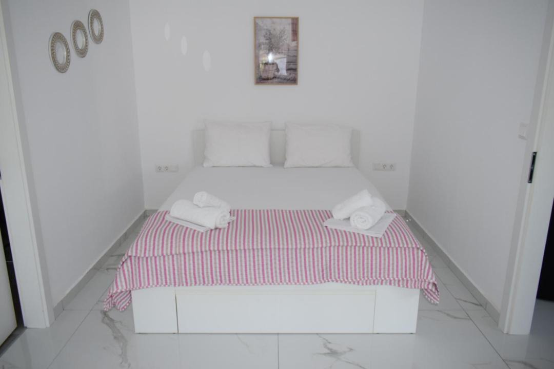 Photo of Bedroom in Apalos
