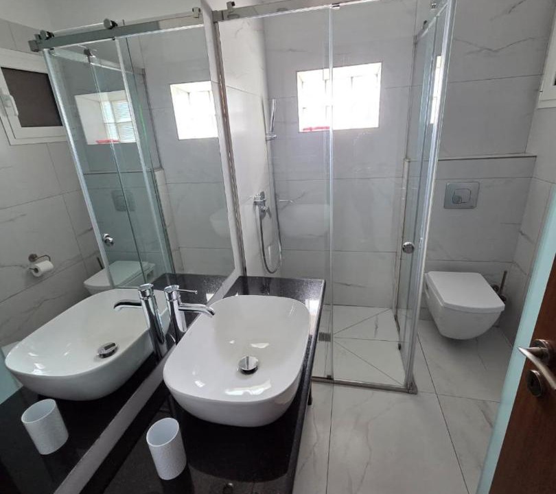 Photo of Bathroom in Lavrio
