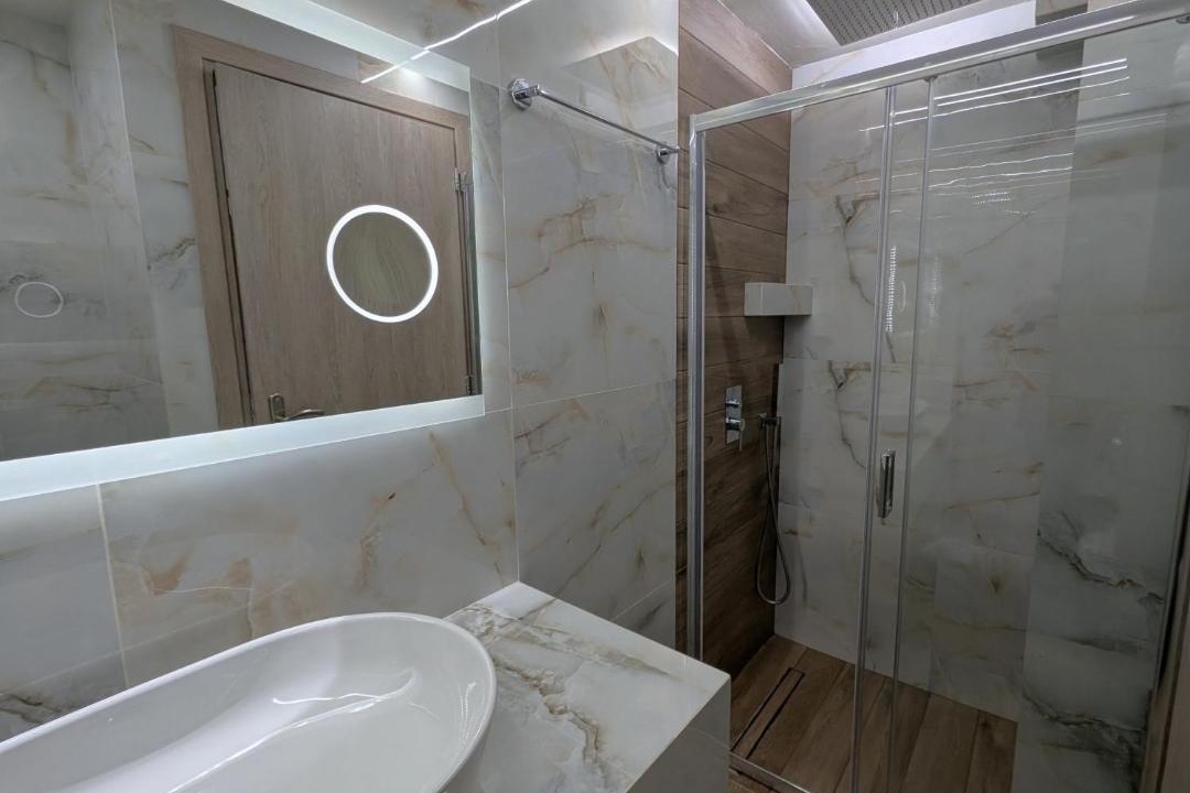 Photo of Bathroom in Apraos