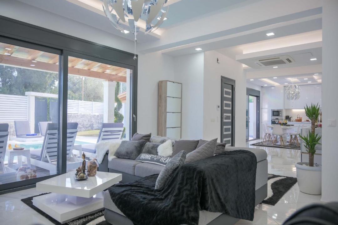 Photo of Livingroom in Notos