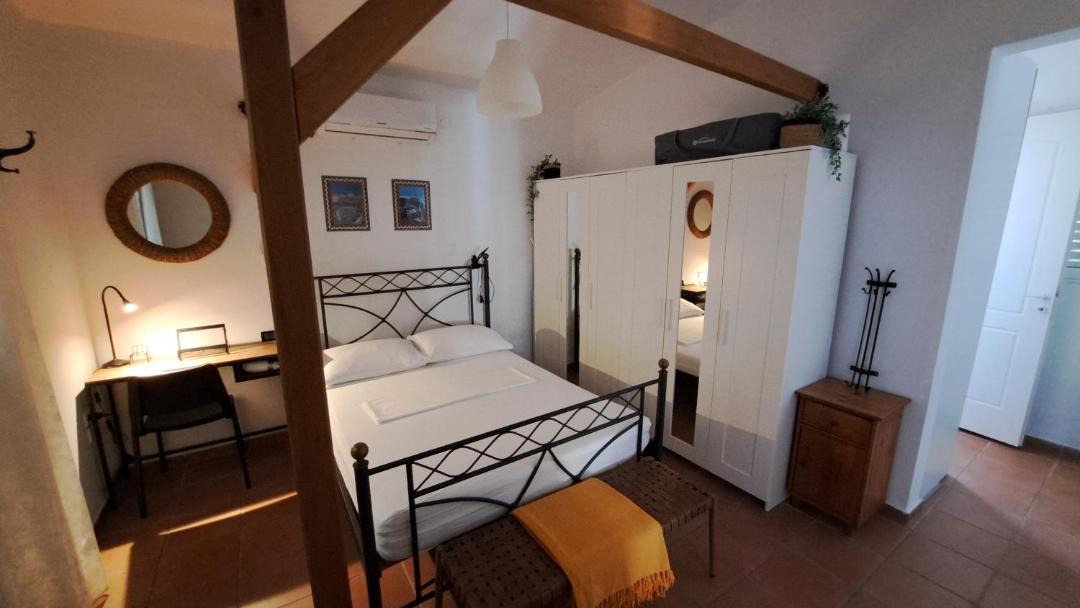 Photo of Bedroom in Metokhi