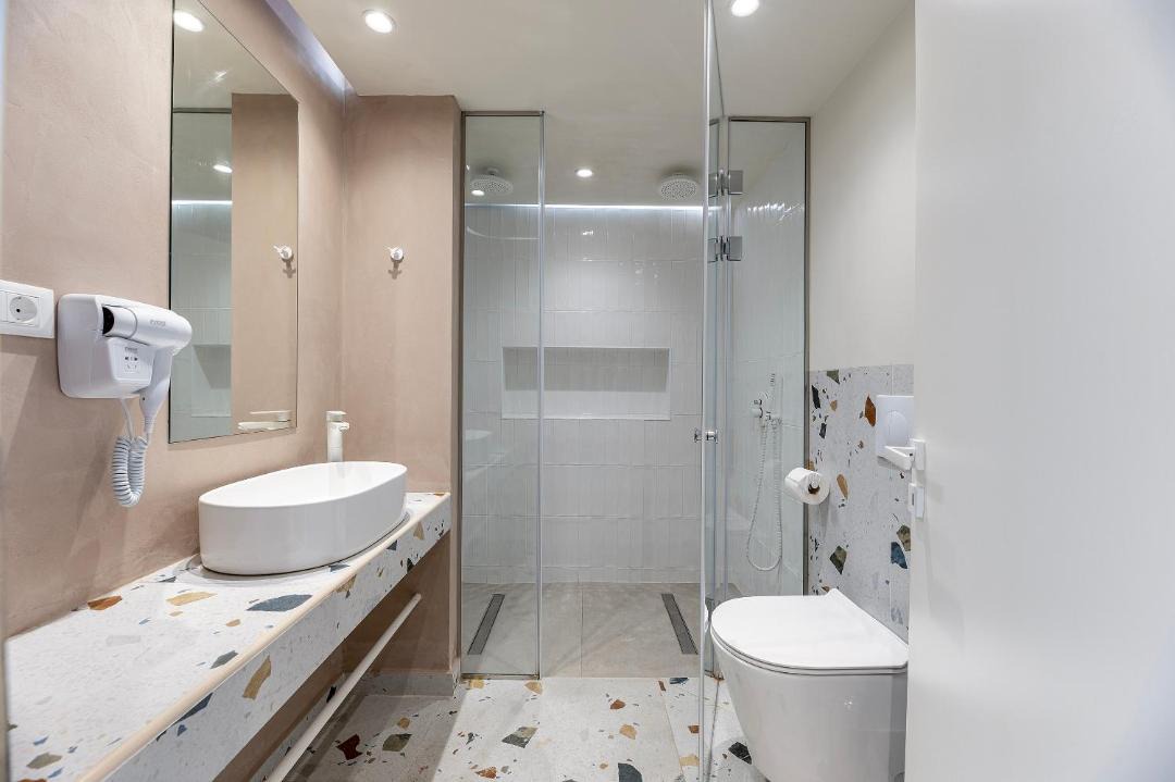 Photo of Bathroom in Marmari
