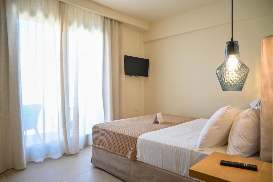 Photo of Bedroom in Schinoussa Town
