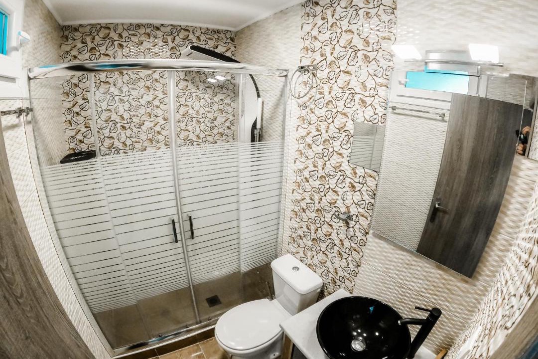 Photo of Bathroom in Neoi Epivates