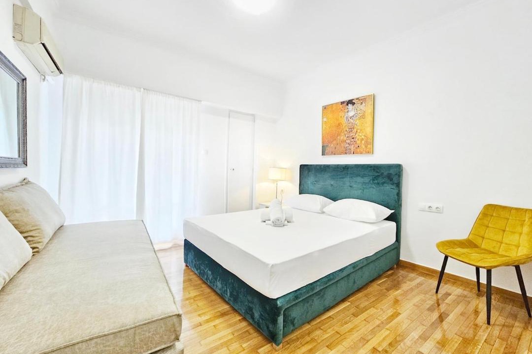 Photo of Bedroom in Platia Viktorias