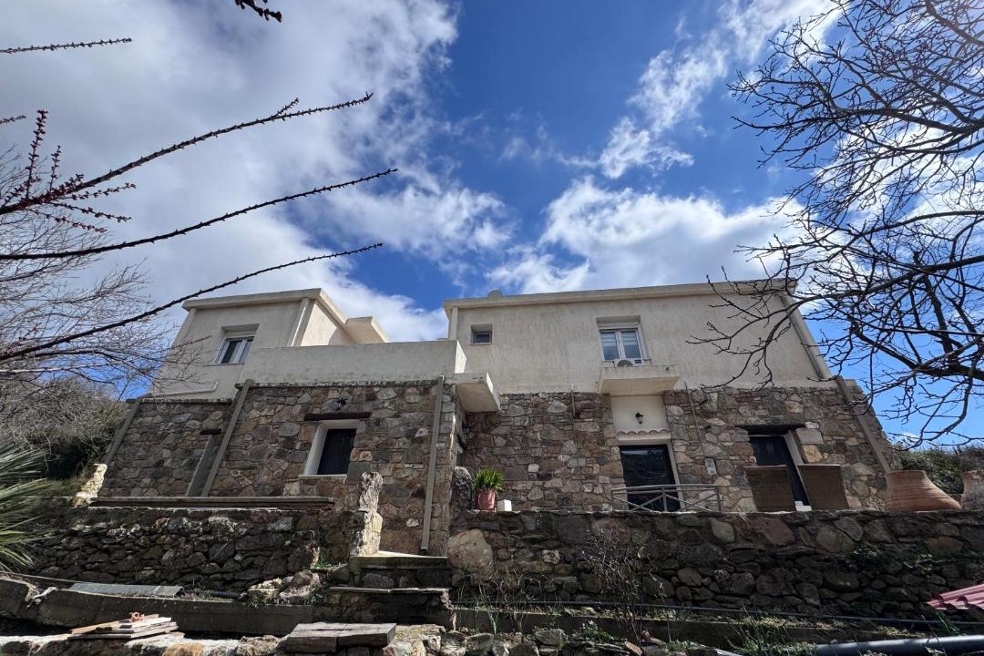 Photo of Others in Temenia