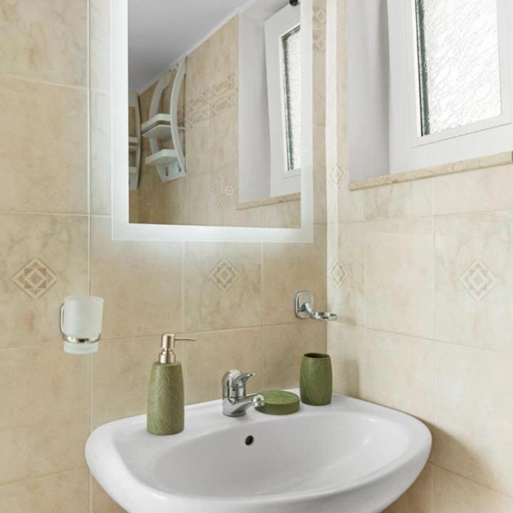 Photo of Bathroom in Haraki
