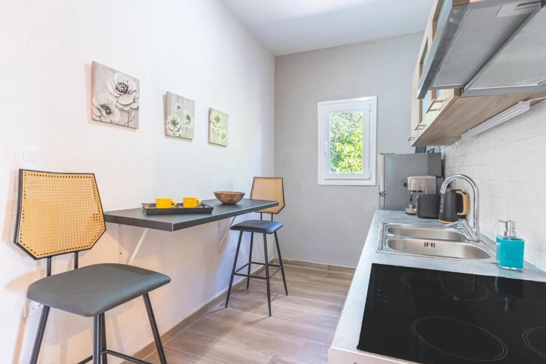 Photo of Kitchen in Dafnata