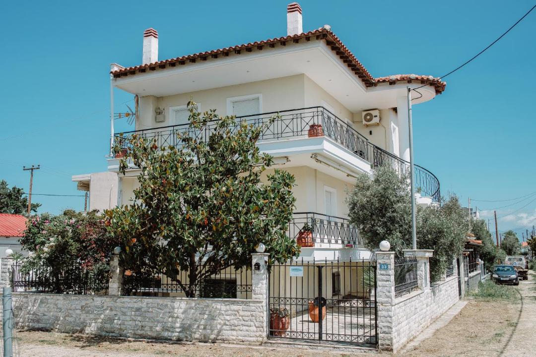Photo of Others in Paralia Mesis